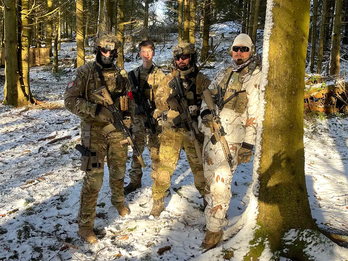 Gruppenbild mit Team A.C.E. beim Bunker Erich.